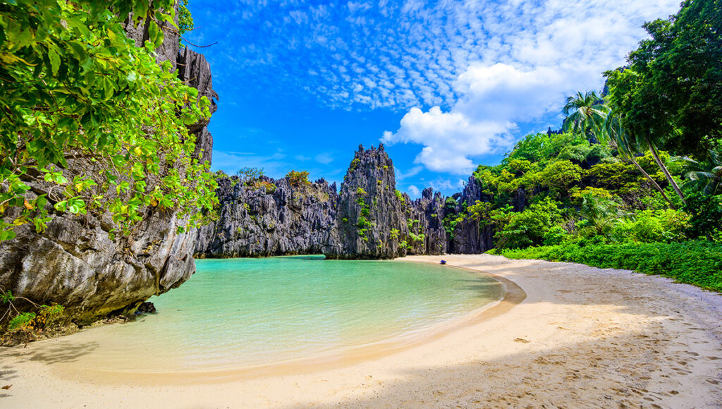 Palawan beach,Best Beaches in the Philippines - World Pinoy Flights Blog