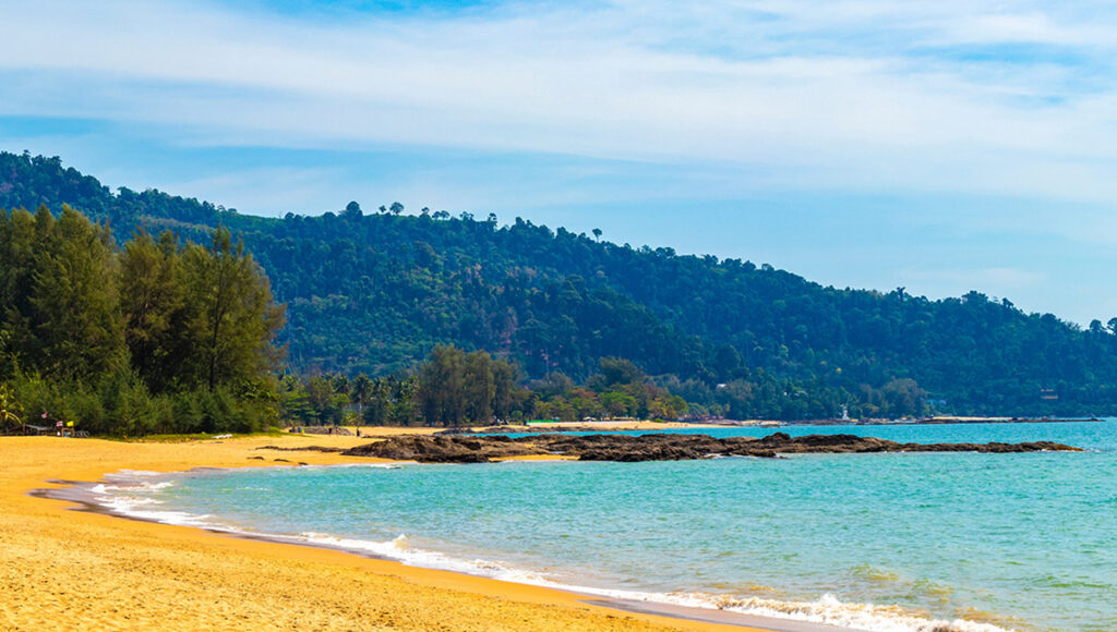 Laki Beach,Beaches Near Manila - World Pinoy Flights Blog
