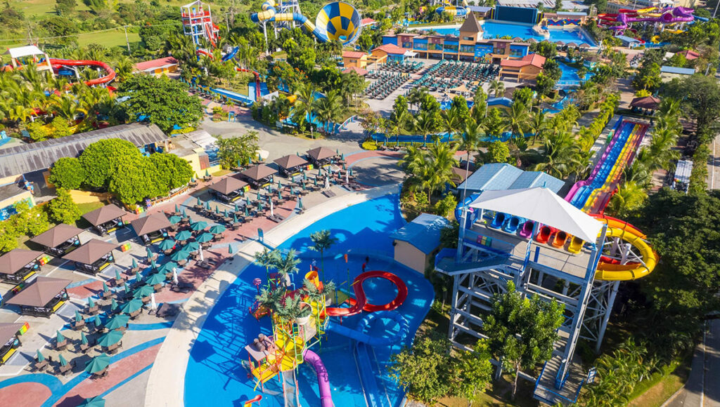 Aqua Planet,Things to do in Clark Pampanga - World Pinoy Flights Blog