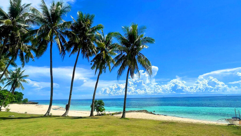 Bakhaw Beach,Beaches in South Cebu - World pinoy Flights Blog