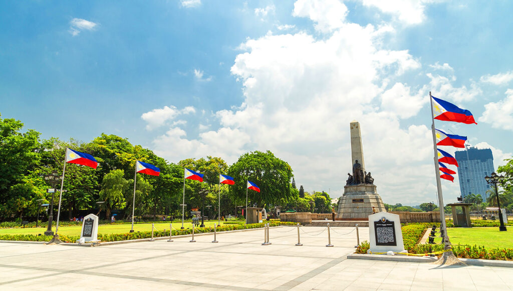 Rizal Park,Attractions in Manila - World Pinoy Flights Blog