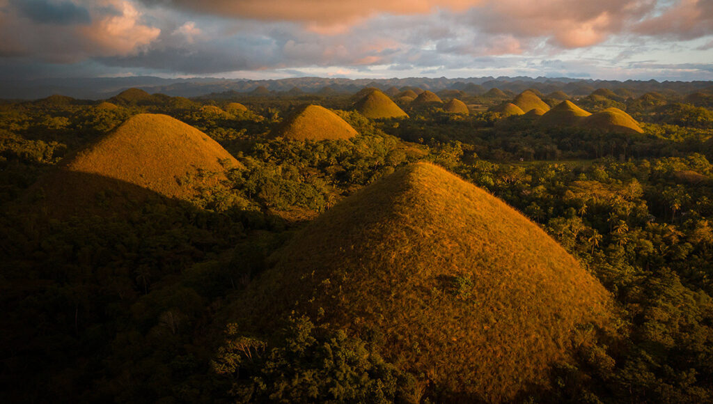 Bohol Chocolate Hills,Things to do in Philippines - World Pinoy Flights Blog