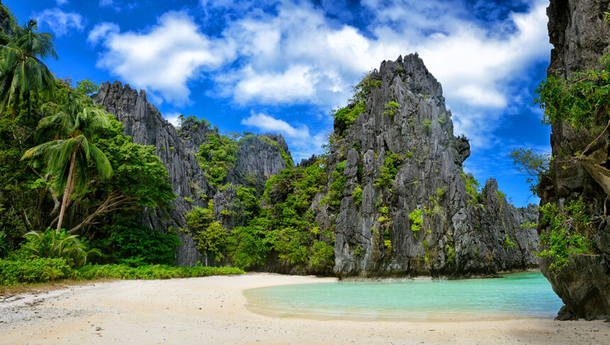 Solo Travel Philippines - World Pinoy Flights Blog