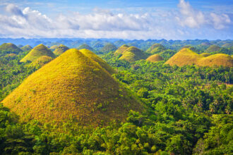 Chocolate Hills,Things to do in Bohol - World Pinoy Flights Blog
