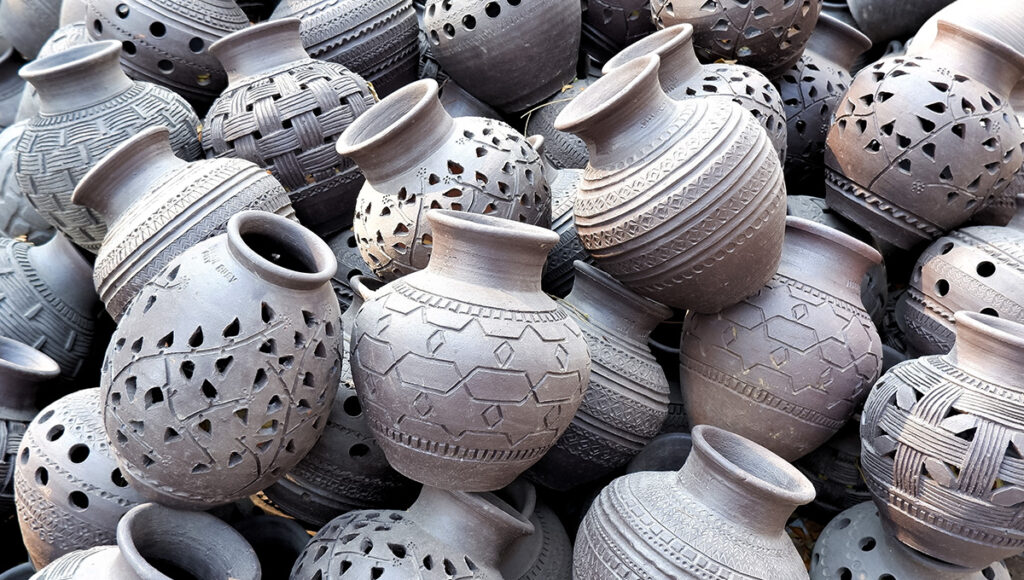 Pottery Jars in Pagburnayan, Vigan-vigan tourist spots